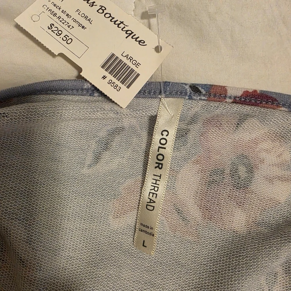 "Color Thread" Floral Romper-Size Lg-NWT - Picture 6 of 6